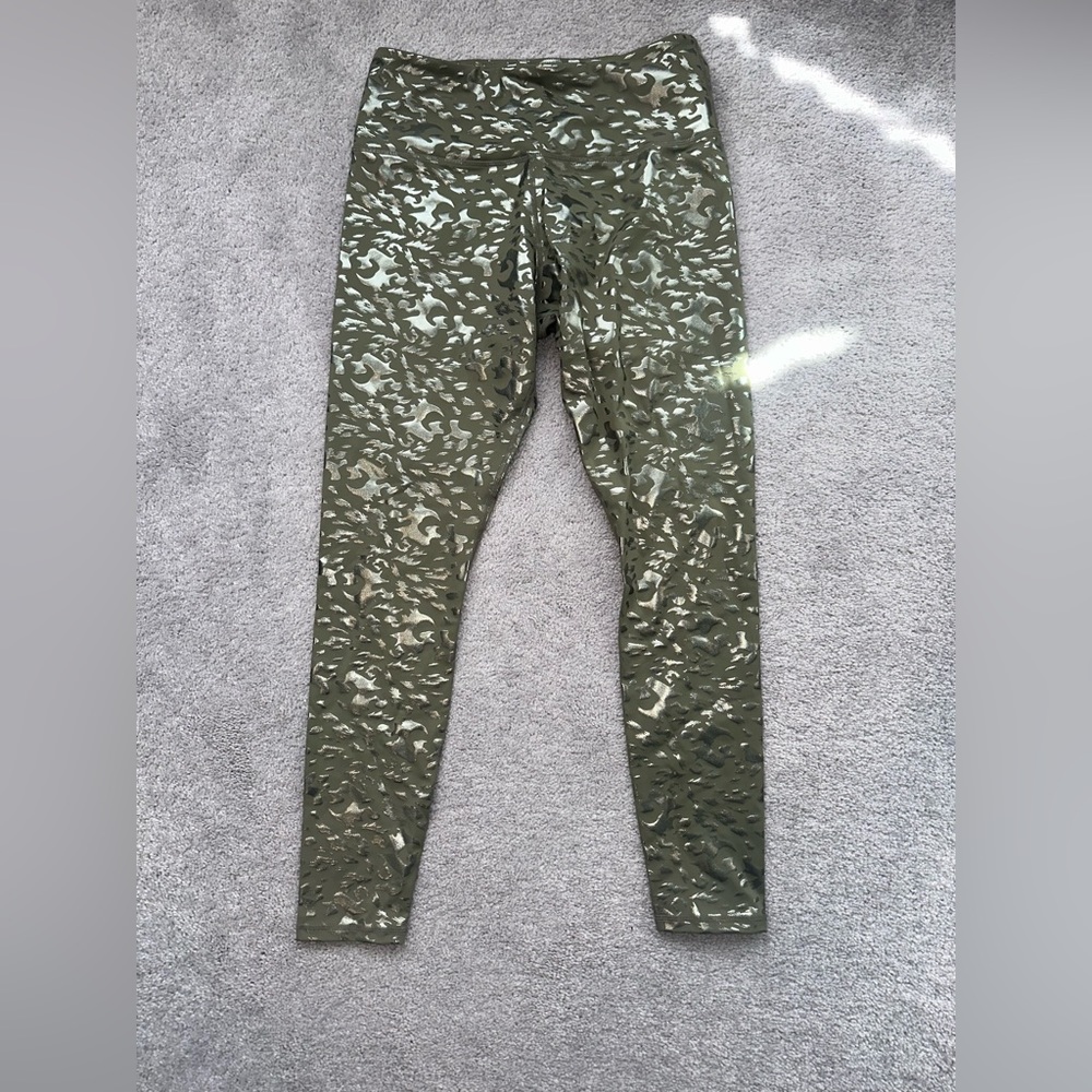 BRAND NEW - Green and Gold Cheetah Leggings